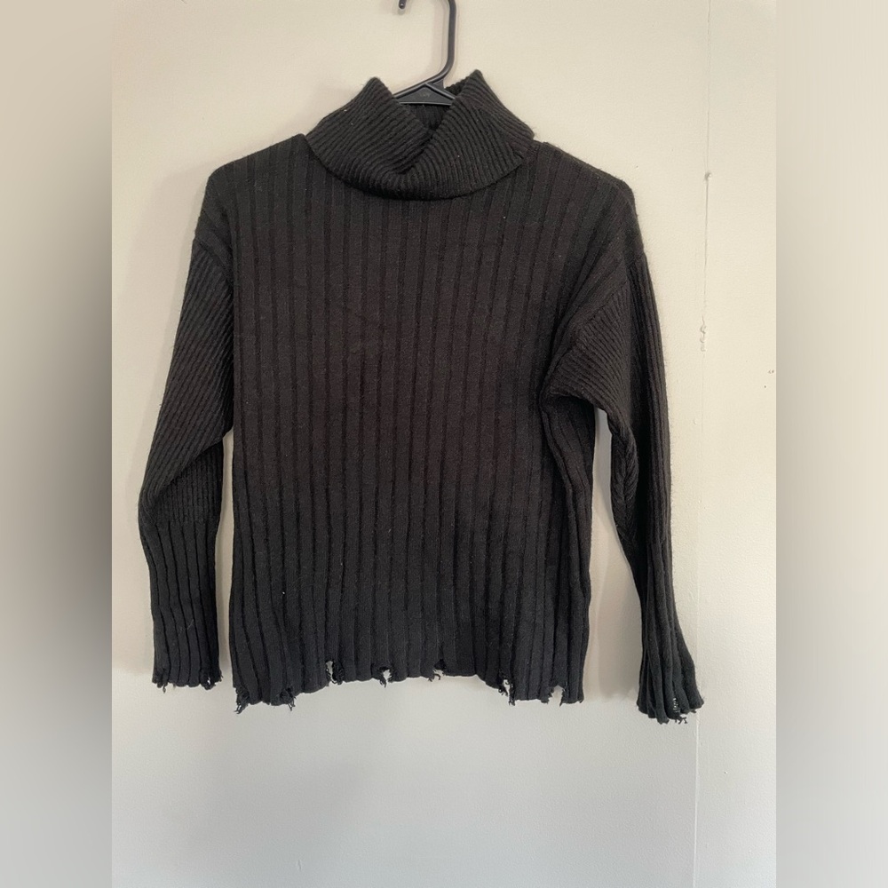 CBrand Black Crop top